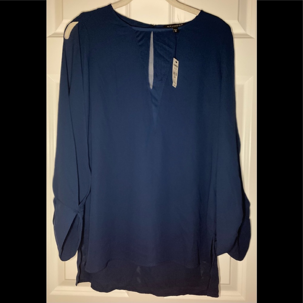 NWT Express navy blue hi-low shear top with open slit sleeves.